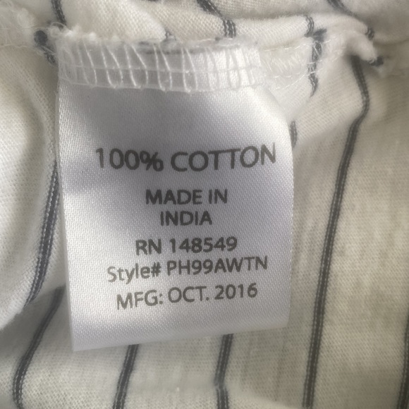 Mens large, pd&c long sleeve tee. White with navy stripes & front pocket - Picture 4 of 4